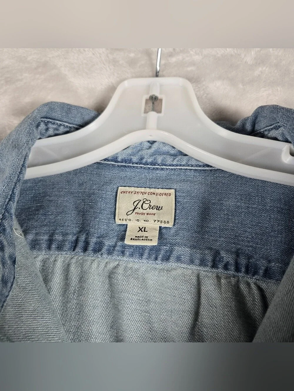 J Crew Denim Work Shirt Mens Size XL Blue Midweight Button Up Casual BT744